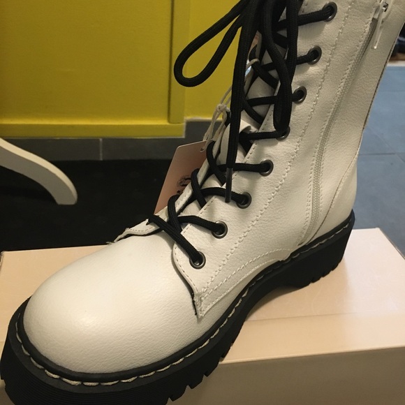 🤍Sincerely Jules White Womens Combat Booths🥾 - Picture 8 of 15